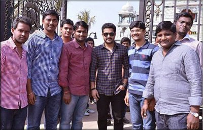 janatha garage sets,fans,ntr fans,jr ntr  హ్యాట్సాఫ్‌ టు ఎన్టీఆర్‌....! 